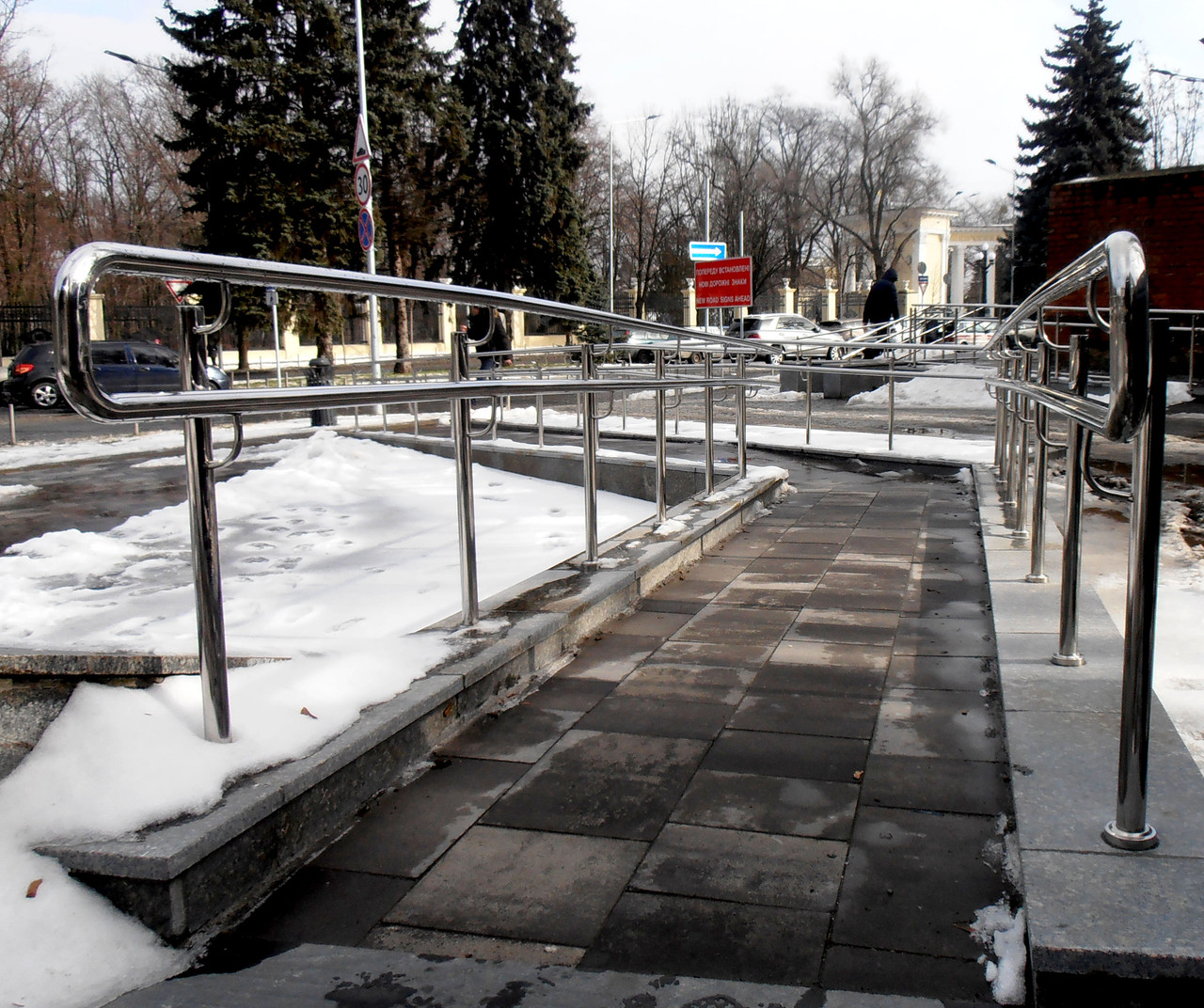 Огорожі пандуса з нержавіючої сталі AISI 304, поручень Ø 38 мм, стійка Ø32 мм, 3 ригелі Ø16 мм, Сновськ