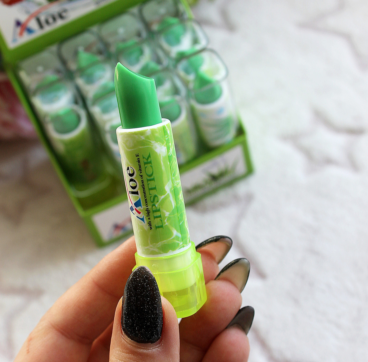 Гігієнічна помада Aloe Vera з проявляючимся кольором
