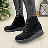 Замшеві жіночі черевики на танкетці. Колір чорний, фото 5