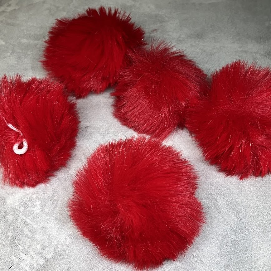Помпон 6 см (Еко-хутро), з петелькою, колір- червоний, шт., Червоний, фото 1