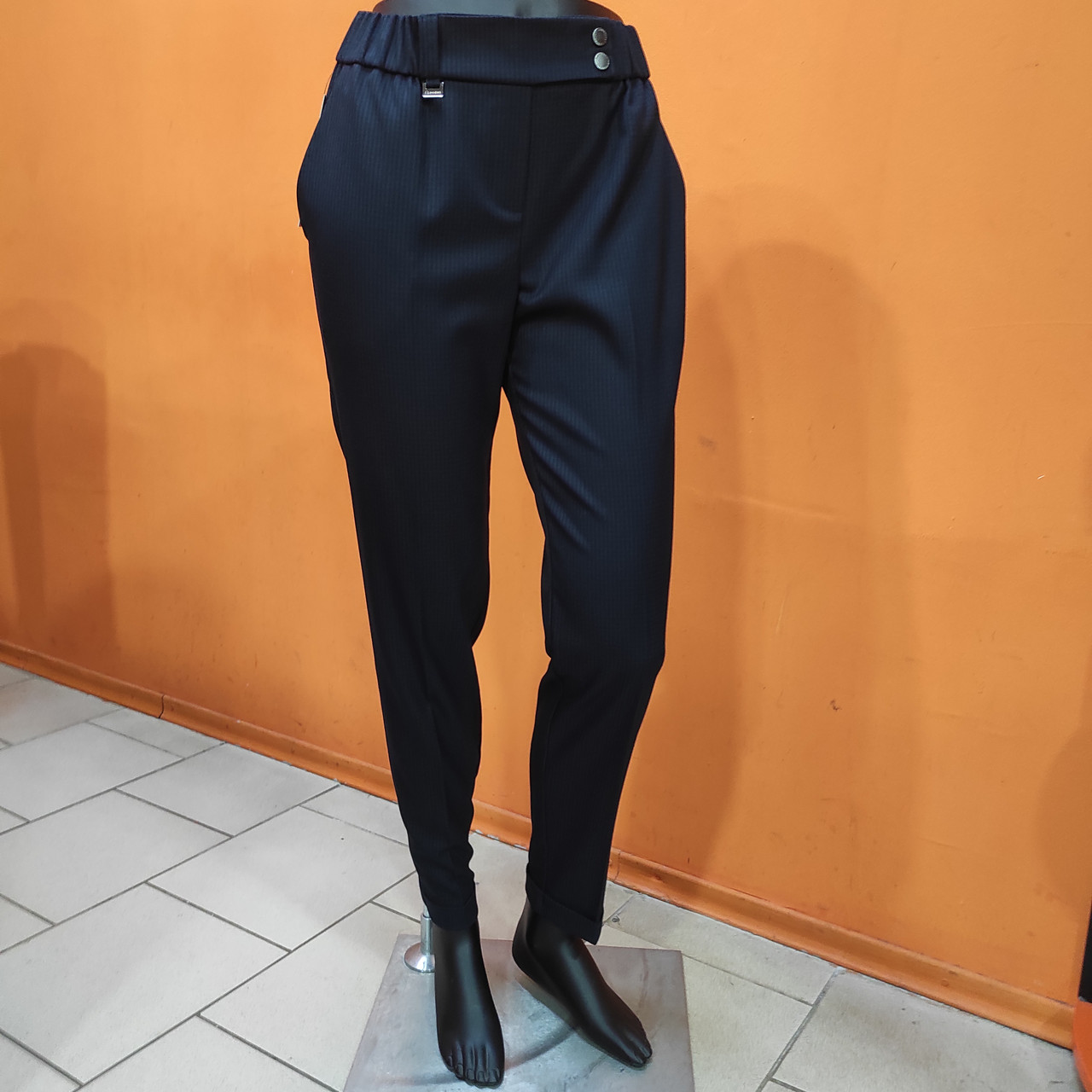 Брюки жіночі класичні штани на резинці 48 темно-сині, фото 1