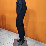 Брюки жіночі класичні штани на резинці 48 темно-сині, фото 2