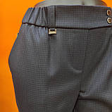 Брюки жіночі класичні штани на резинці 48 темно-сині, фото 6