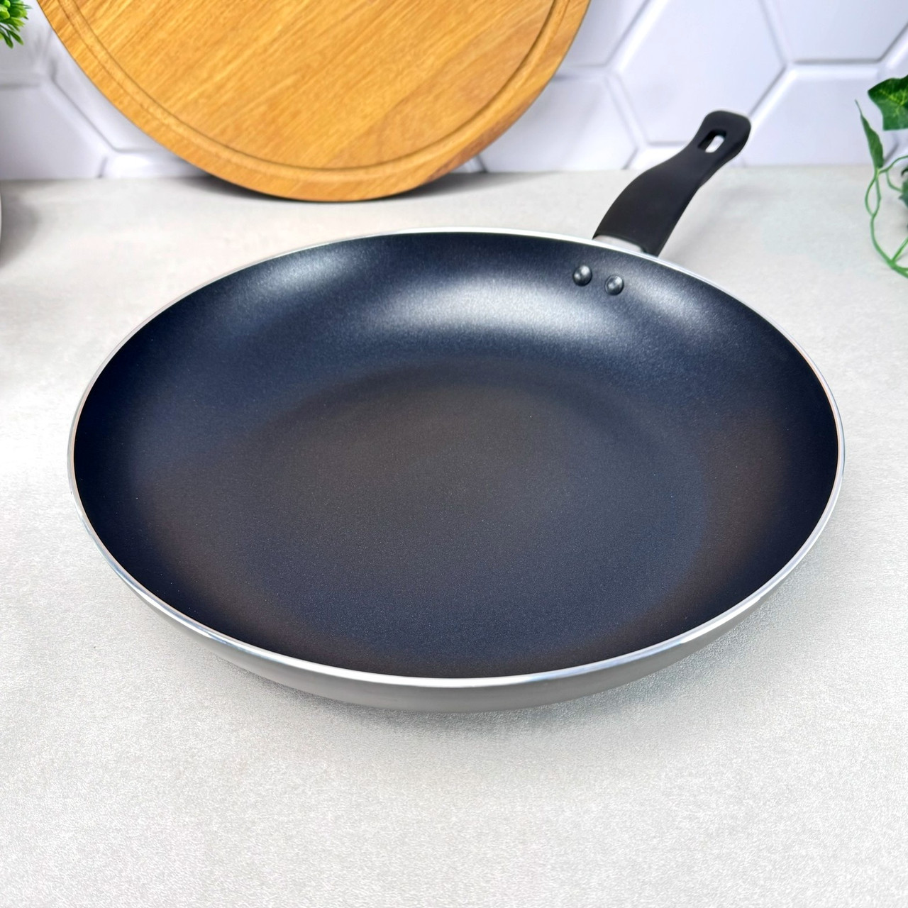 Сковорода 30 см з антипригарним покриттям для індукції Kamille