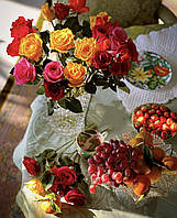 Алмазна мозаїка "Рози та фрукти на столі", без підрамника, 35*45 см, ТМ Dreamtoys