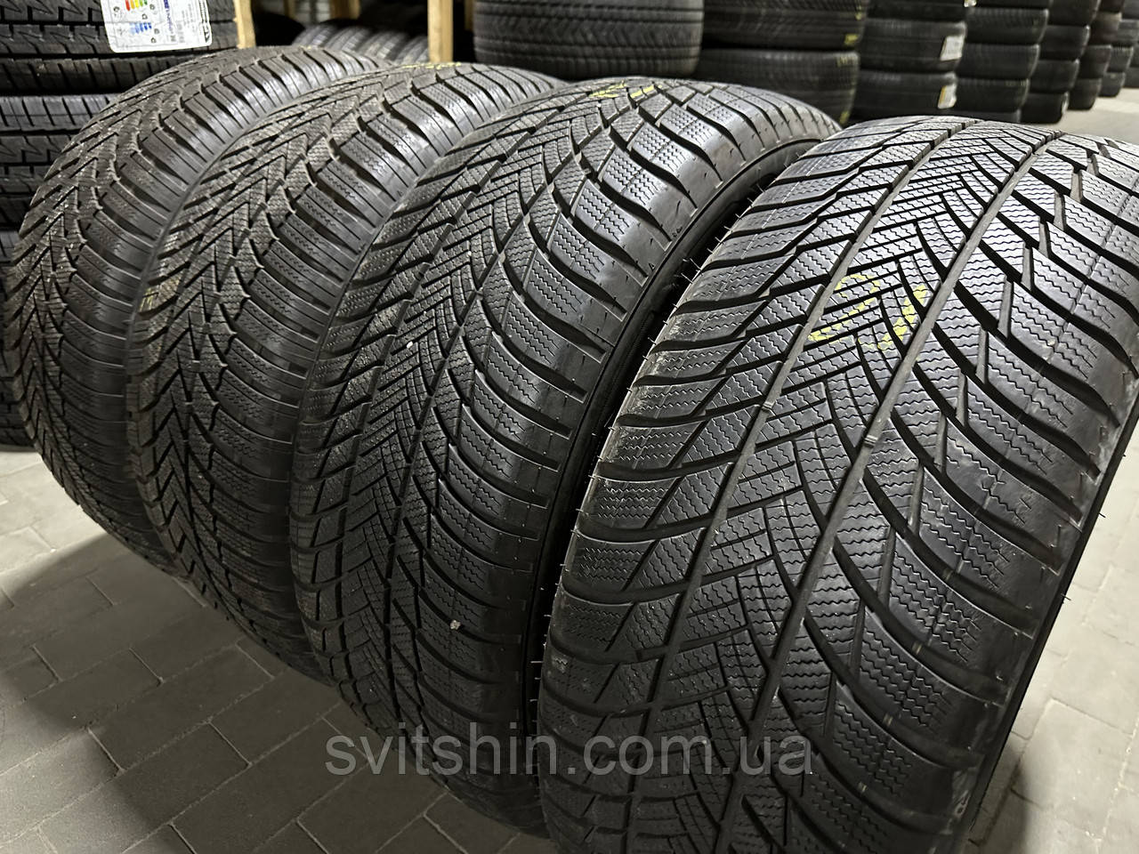 Шини зима 255/55R19 Bridgestone LM005 2022/2021рік 4шт в гарному стані, фото 1