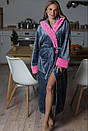 Стильний довгий жіночий халат на запах з капюшоном "Сlara" Теплий, якісний, м'який домашній жіночий халат, фото 3