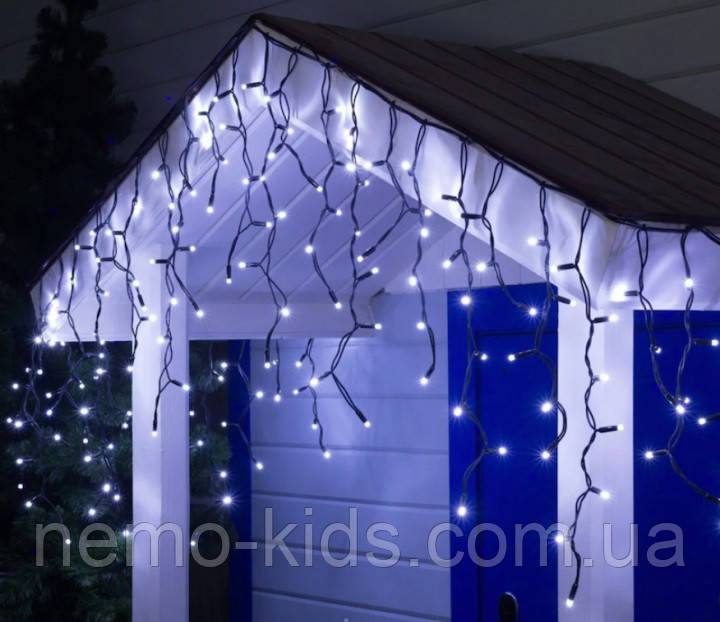 Гірлянда БАХРОМА вулична, 100 Led, 3 м, чорний дріт, біле світло з перехідником, від мережі, у кор. 17*15*9см, фото 1