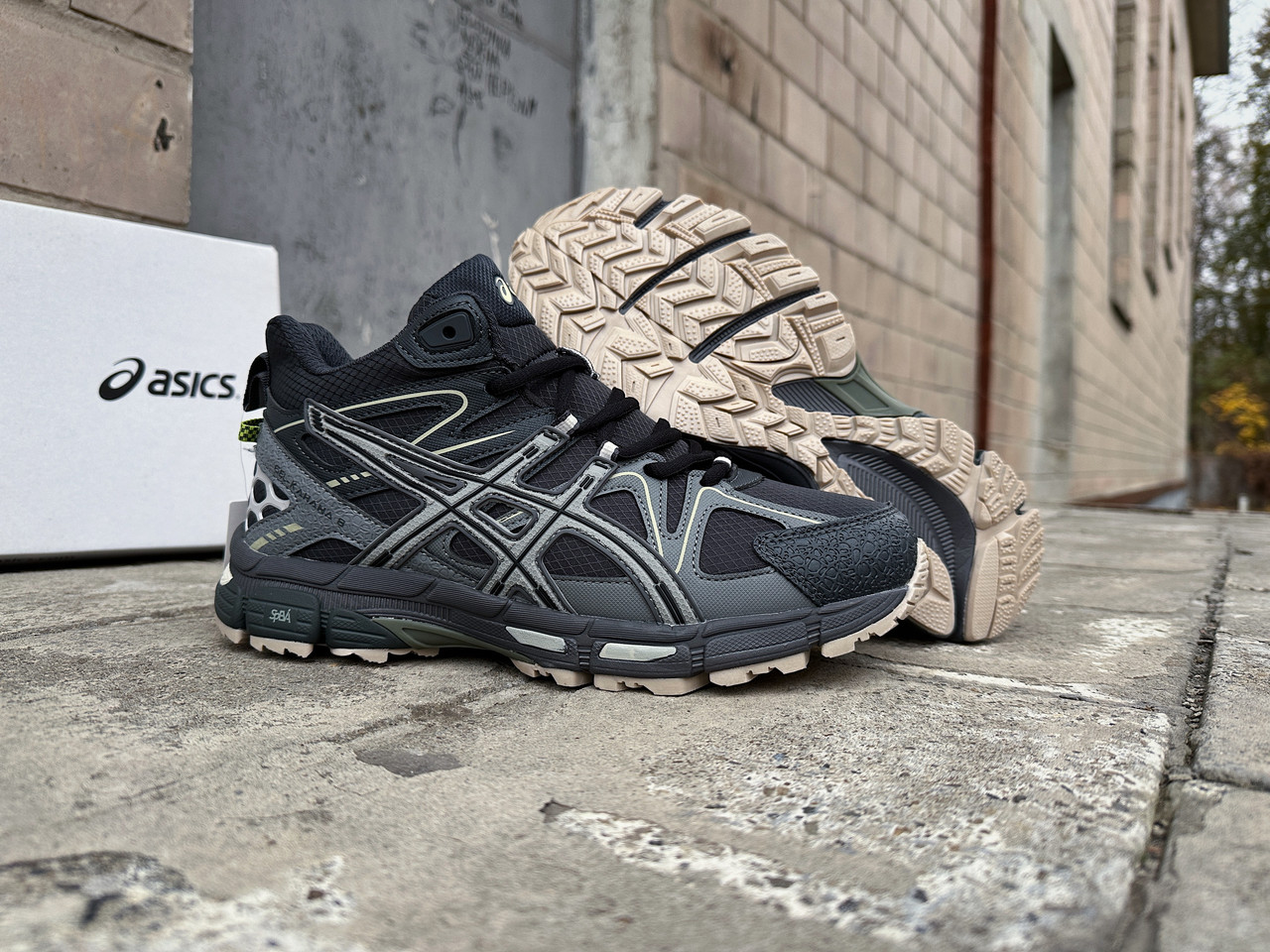 Чоловічі зимові кросівки на хутрі Asics Gel-Kahana 8 сірі водонепроникні