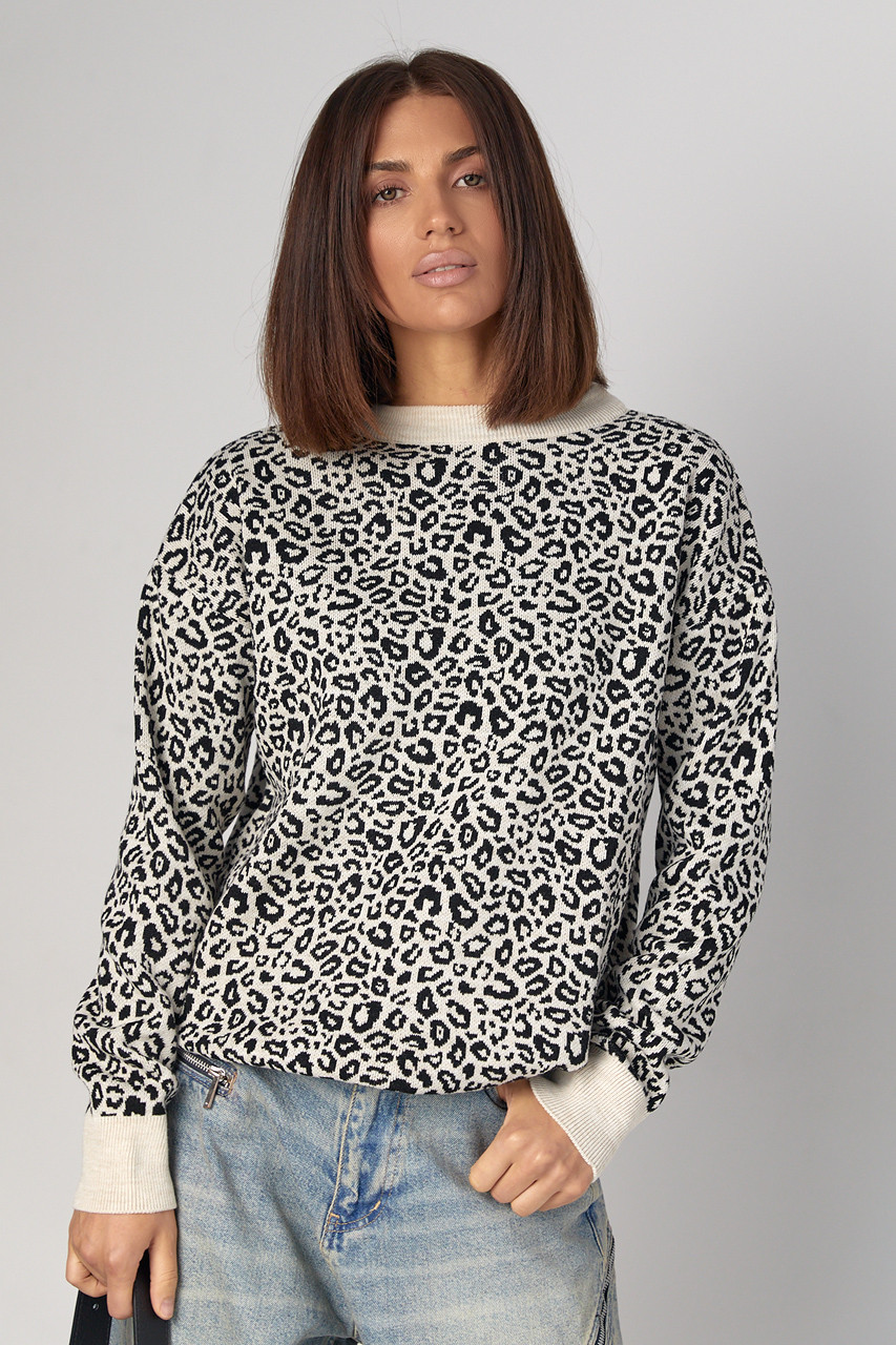 В'язаний жіночий джемпер з леопардовим малюнком - бежевий колір, модель 609054