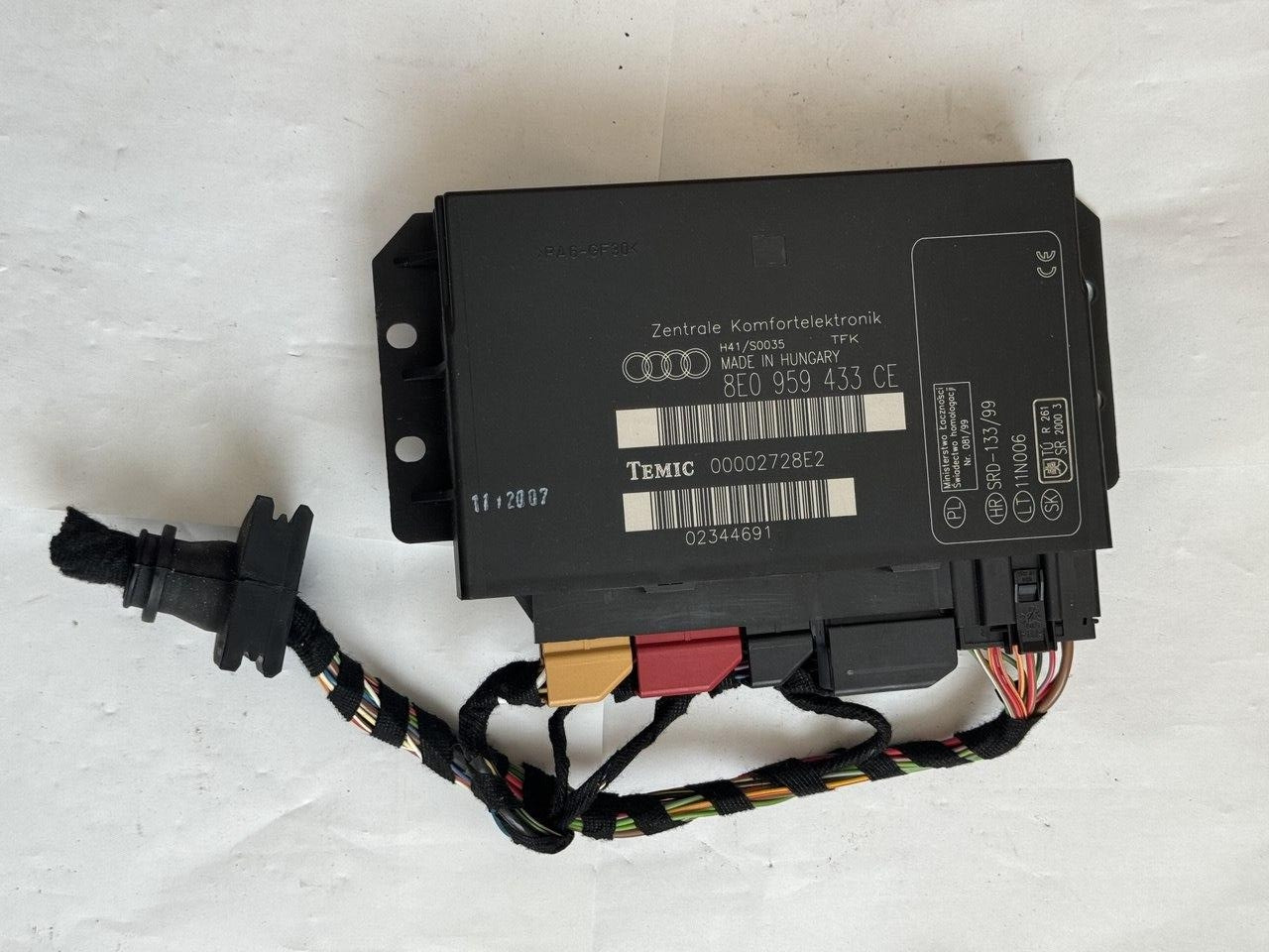 Електронний блок керування Audi Temic 8E0 959 433 CE / 8E0959433CE / 00002728E2