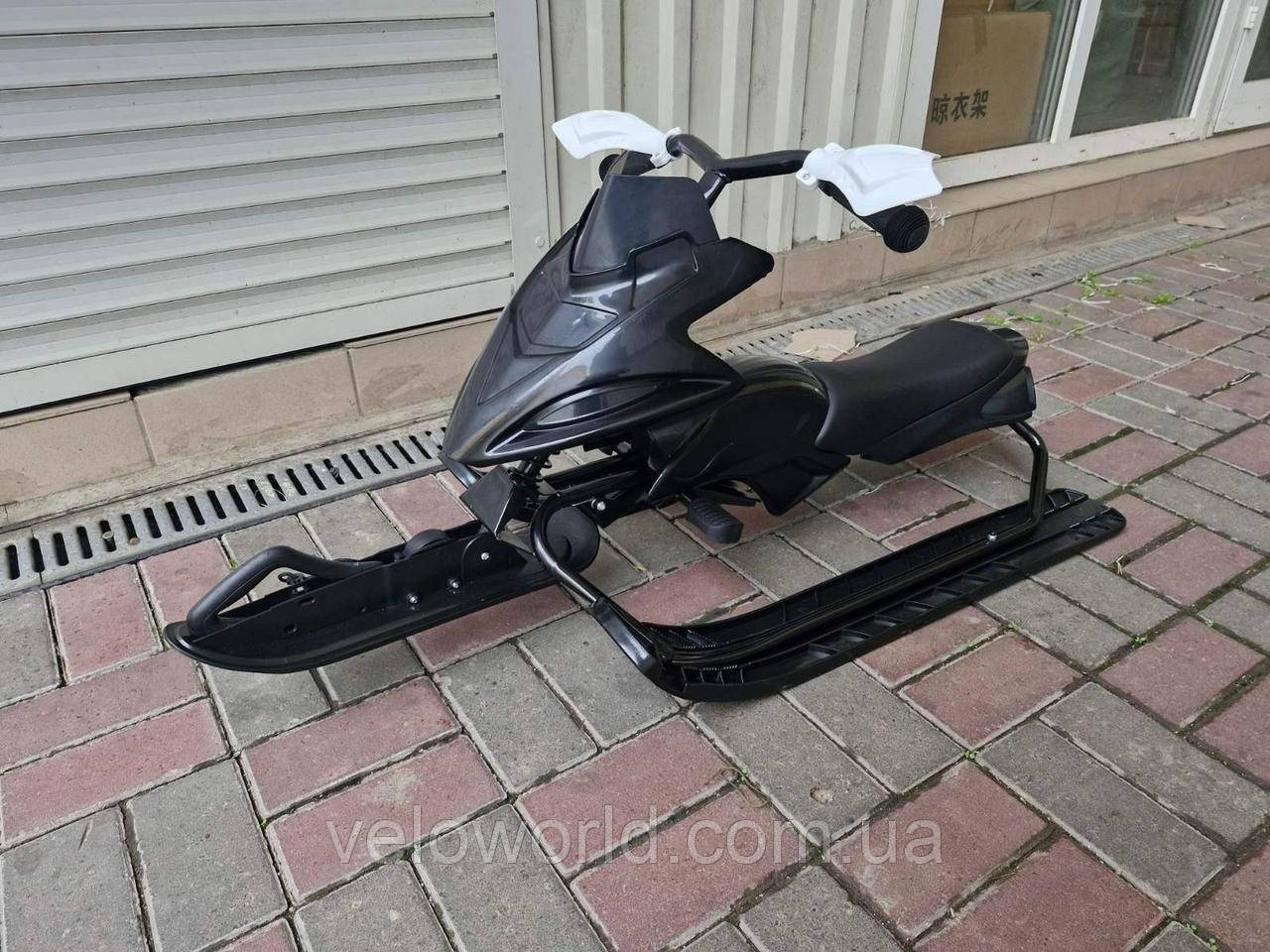 Дитячий снігокат Snow racer кермо, ножне гальмо, амортизатор, м'яке сидіння, чорний колір