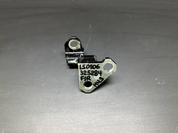 Петля дверей нижня LEXUS LS460 06-12 XF40 4.6 1UR-FSE 2007 перед. прав. (б/у)