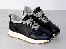 Кросівки зимові жіночі шкіряні чорні 37р