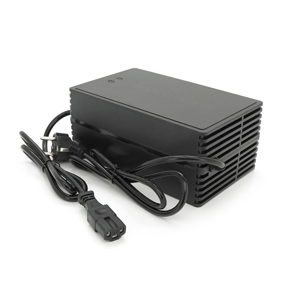 Зарядний пристрій для акумуляторів LiFePo4 60V(73V),20S,10A,750W, індикація, 220х122х86mm, 1.5kg, фото 1