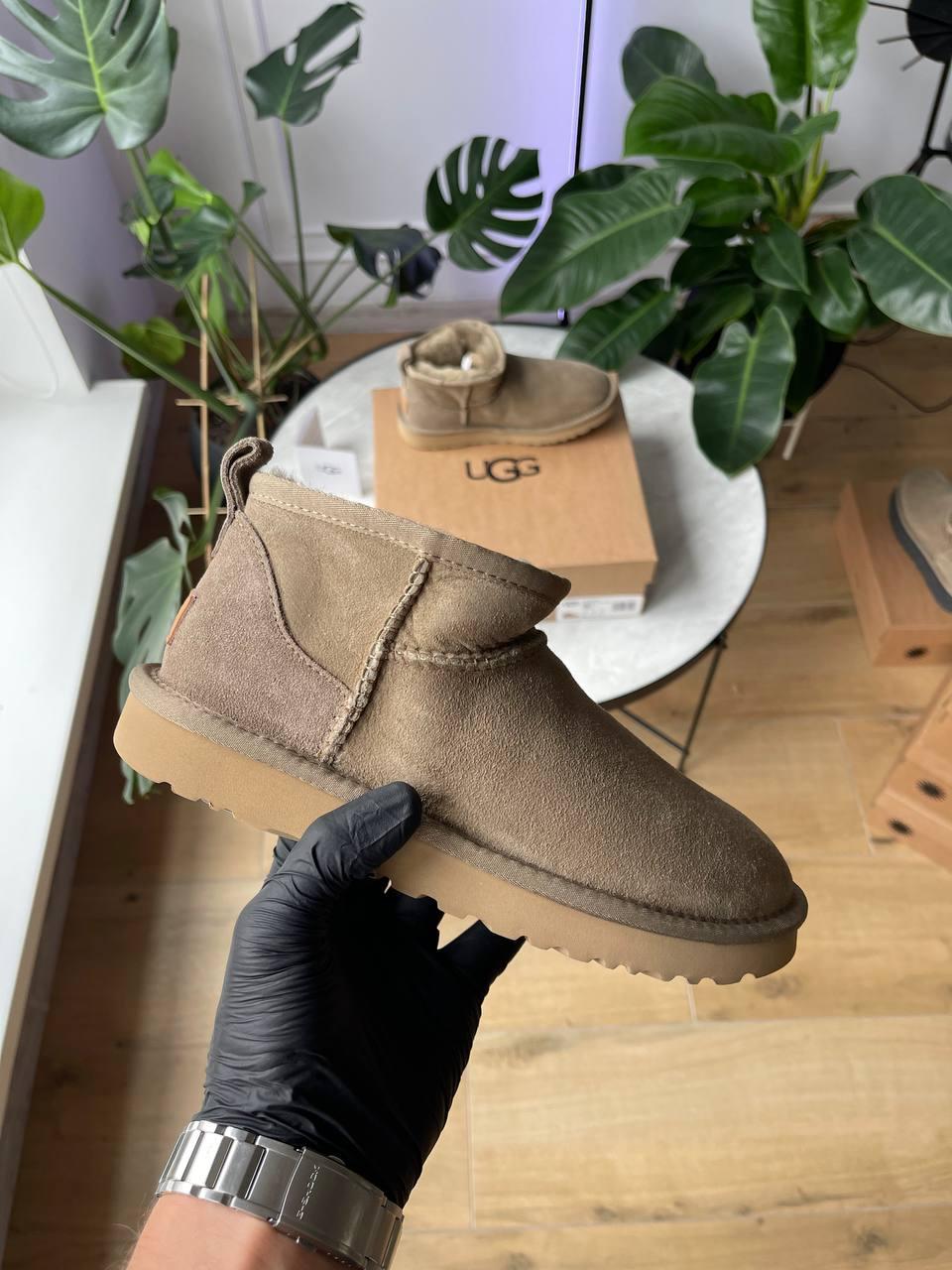 Зимові Жіночі Черевики UGG Ultra Mini “Khaki” | бежево-коричневі (хакі), теплі, з хутром, класичні, розміри 36–40