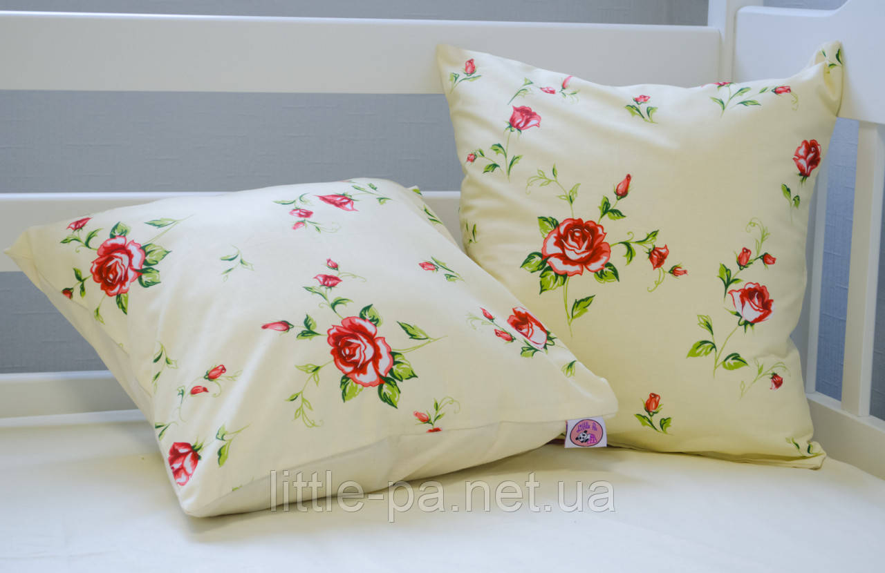 Дитяча подушка з бавовни "Троянди"