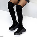 Ефектні високі чорні замшеві ботфорти на платформі єврозима, фото 5