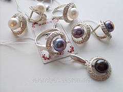 Набір срібних прикрас із перлами — кільце та сережки, фото 2