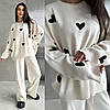 Вільний костюм теплий жіночий в'язаний штани та кофта в сердечка, фото 8
