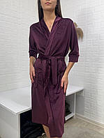 Жіночий подовжений халат велюр на х/б основі на запах у бордовому кольорі