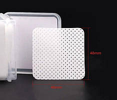 Безворсові серветки для манікюру з перворацією  білі  квадратні в коробці (200 шт.)