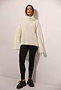 Жіночий в`язаний светр oversize молочний з розрізом ззаду на комірі ARJEN MKAR102272-1, фото 6