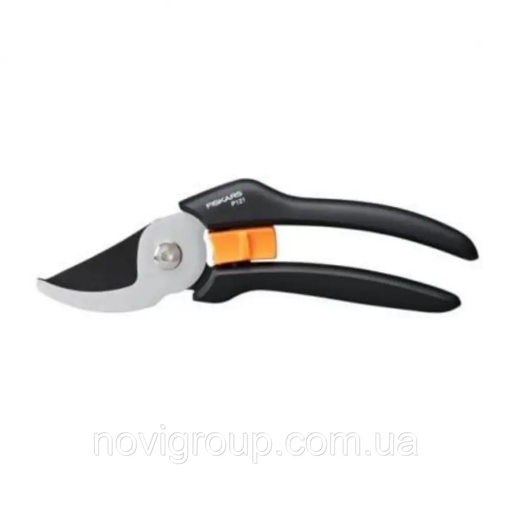 Fiskars Solid™ P121 (1057160) Плоскостной секатор