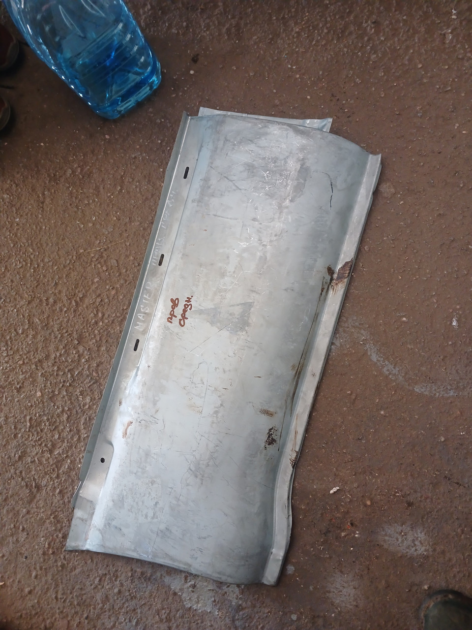 Низ крила реномайстер (до2010г), фото 1