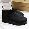 Зимові жіночі UGG Classic Ultra Mini Platform Black Чорні Взуття УГГІ Класік Міні низькі на платформі замша теплий щільний хутро, фото 9
