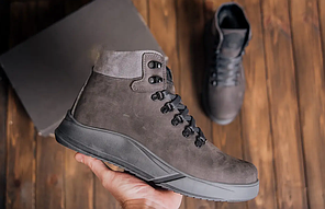 Високі чоловічі черевики сірого кольору з натуральної шкіри на шнурівці