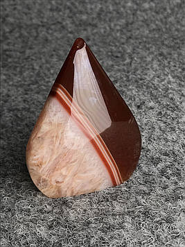 Ціна за 100гр. Сувенірний натуральний камінь жеодовий Сардонікс р-р ~ 100х50х25мм+- ~вага 170 гр+-