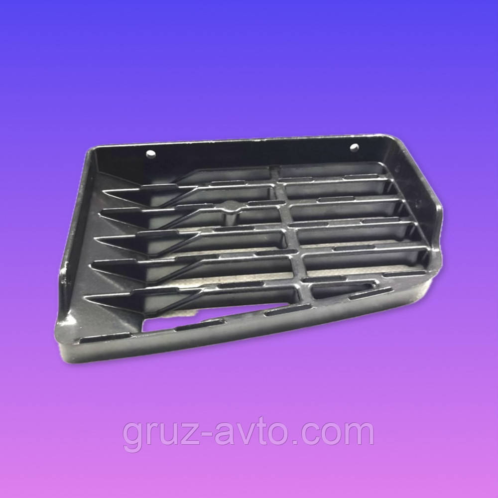 Підніжка кабіни КАМАЗ права сторона пасажирська 5320-8405014