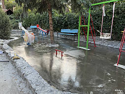 Бешовное покрытие для детской площадки из EPDM крошки микс цветов 5