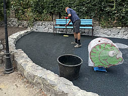 Бешовное покрытие для детской площадки из EPDM крошки микс цветов 7