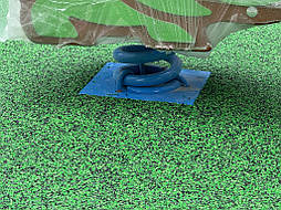 Бешовное покрытие для детской площадки из EPDM крошки микс цветов 9