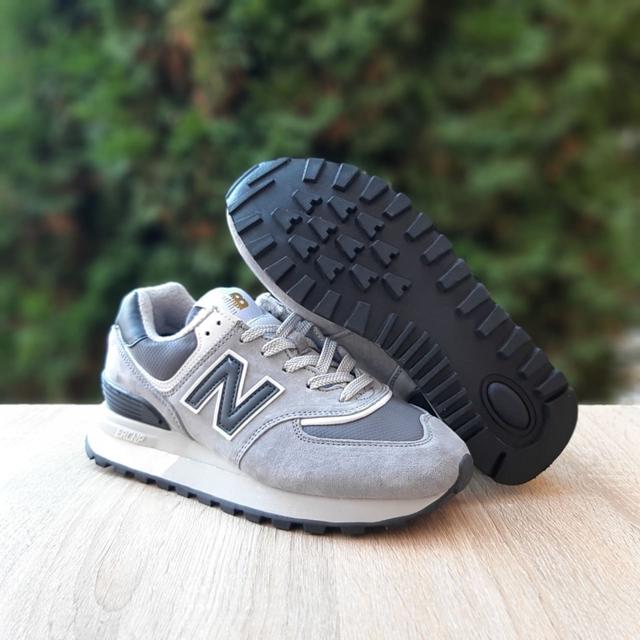 Жіночі кросівки New Balance 