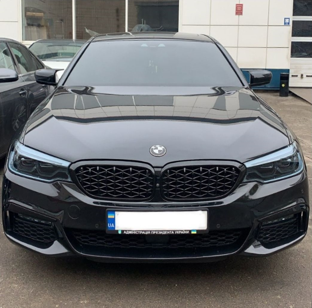 Решітки радіатора BMW G30 ніздрі тюнінг Diamond (чорні)