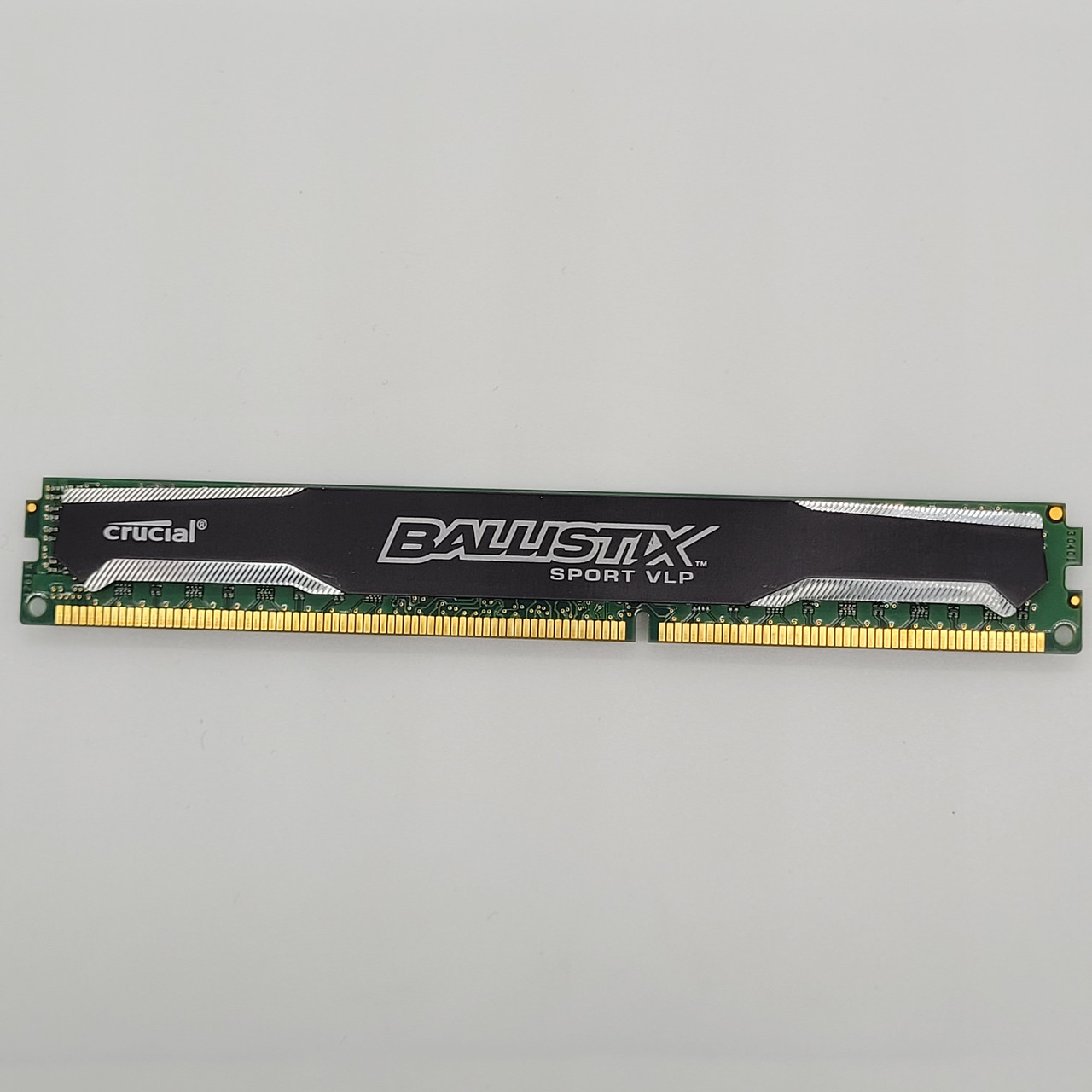 Ігрова оперативна пам'ять Crucial Ballistix Sport VLP DDR3 8Gb 1600MHz 12800U CL9 (BLS8G3D1609ES2LX0) Б/В