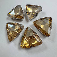 Стрази в цапах трикутник Golden Shadow, 18 мм*1 шт.
