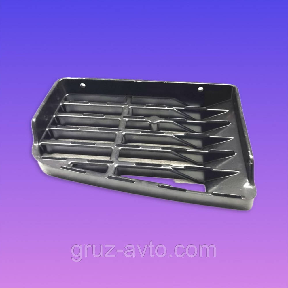 Підніжка кабіни КАМАЗ сторона водія (ліва) / 5320-8405015