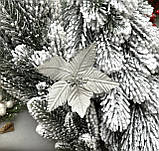 Новорічний квітка на ялинку "Пуансетія" 12 см біло-сріблястого кольору, фото 4