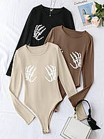 Трендове жіноче боді з принтом рук скелета