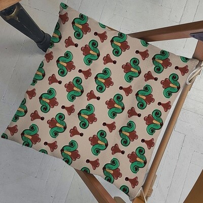 Подушка на стілець із зав'язками Косівський візерунок на бежевому тлі, фото 1