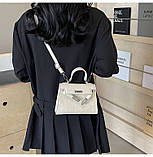 Жіноча сумка 032 крос-боді на ремінці біла, фото 4