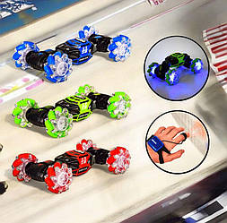 Трукова машинка перевертень на радіокеруванні Skidding. Управління від пульта та від руки (пульт-браслет).