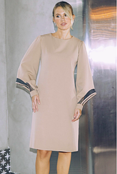 Плаття жіноче бежеве з довгим пишним рукавом