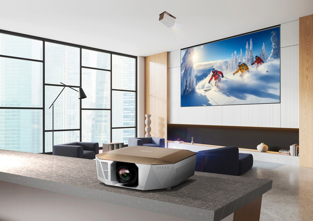 Epson EH-QL7000B лазерний 4K/120Hz 10000 lm проектор для домашнього кінотеатру (без оптики)