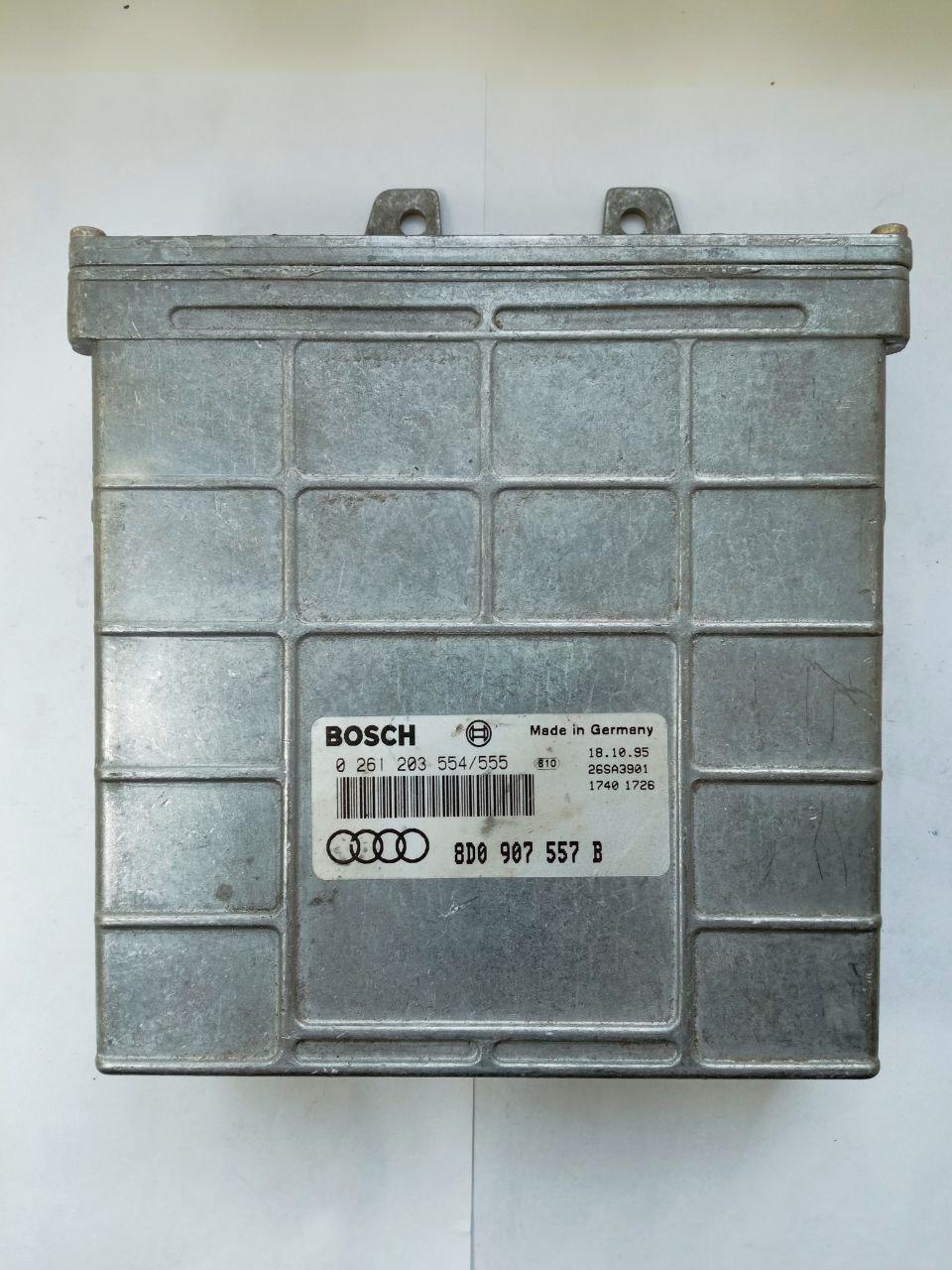Електронний блок керування Audi Bosch 0 261 203 554/555 / 0261203554/555 / 8D0 907 557 B / 8D0907557B