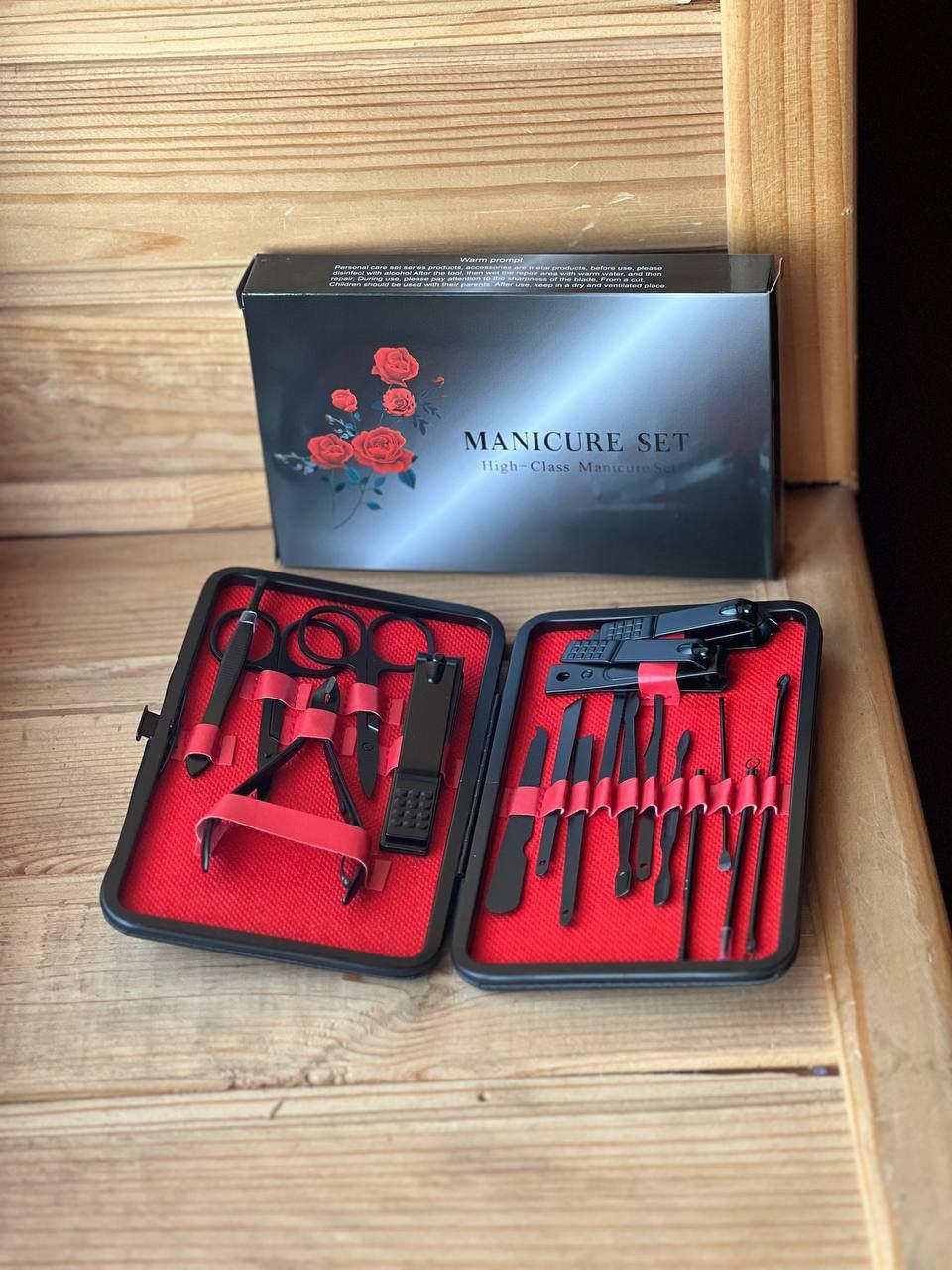 Манікюрно-педікюрний набір 18 предметів, фото 1